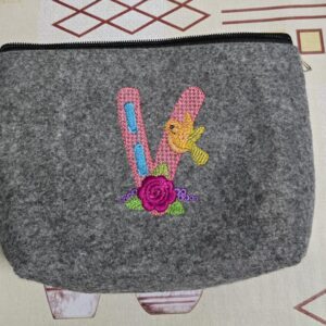 Neceser con la inicial bordada Confecciones Lorean